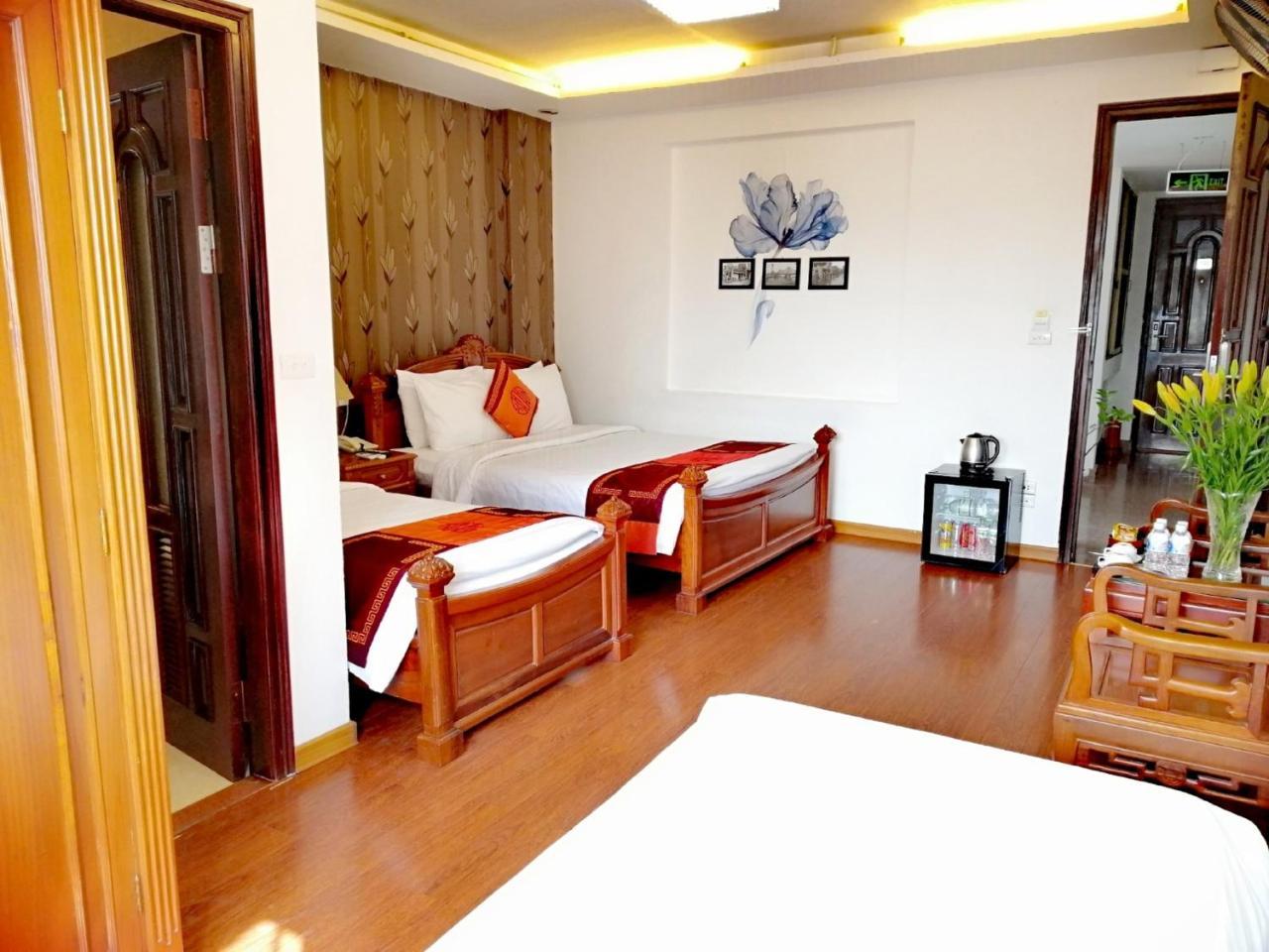 Phoenix Palace Khách sạn 3*